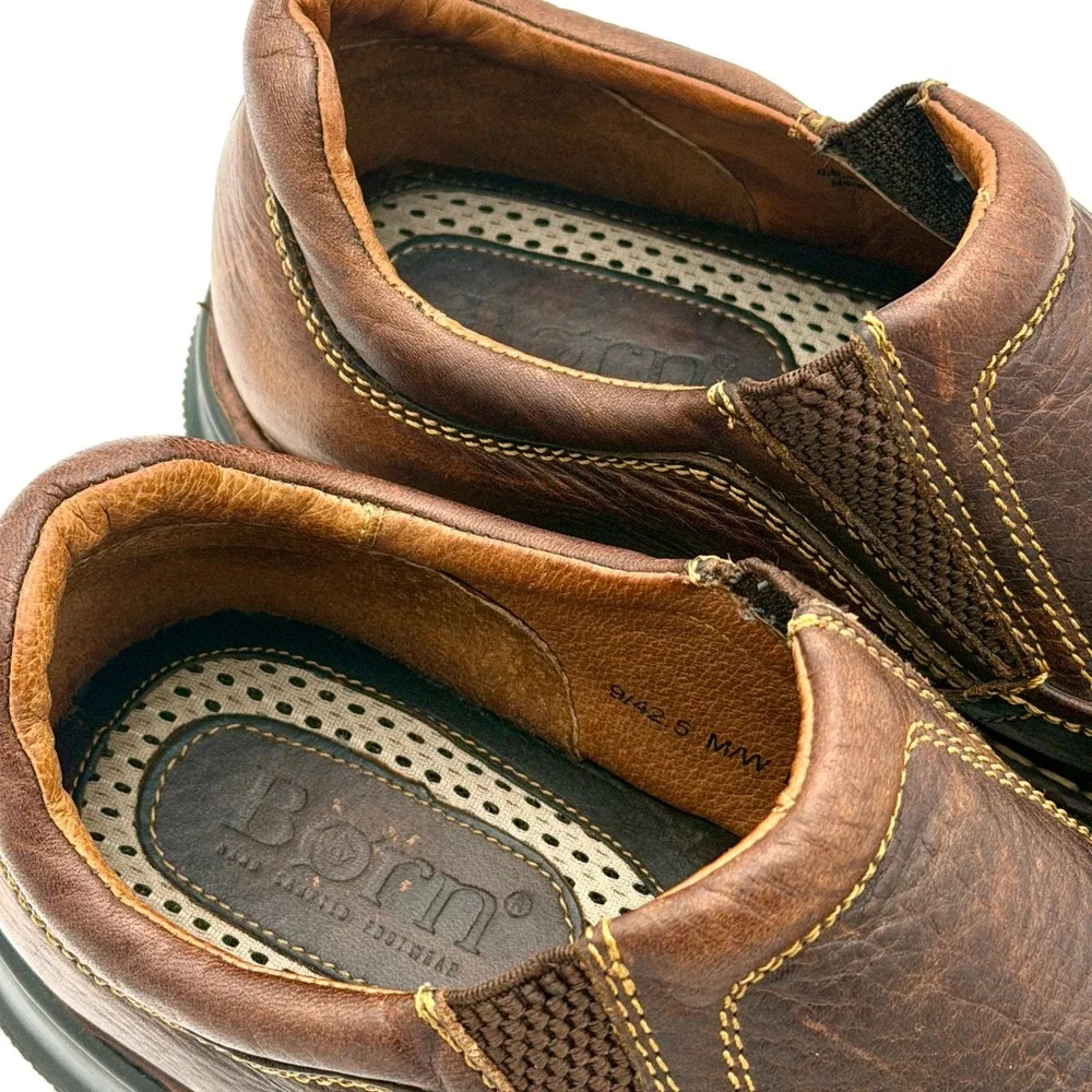 Born Mens Brown Leather Slip On Loafers Moc Toe Shoes B6093 Size 9 42.5